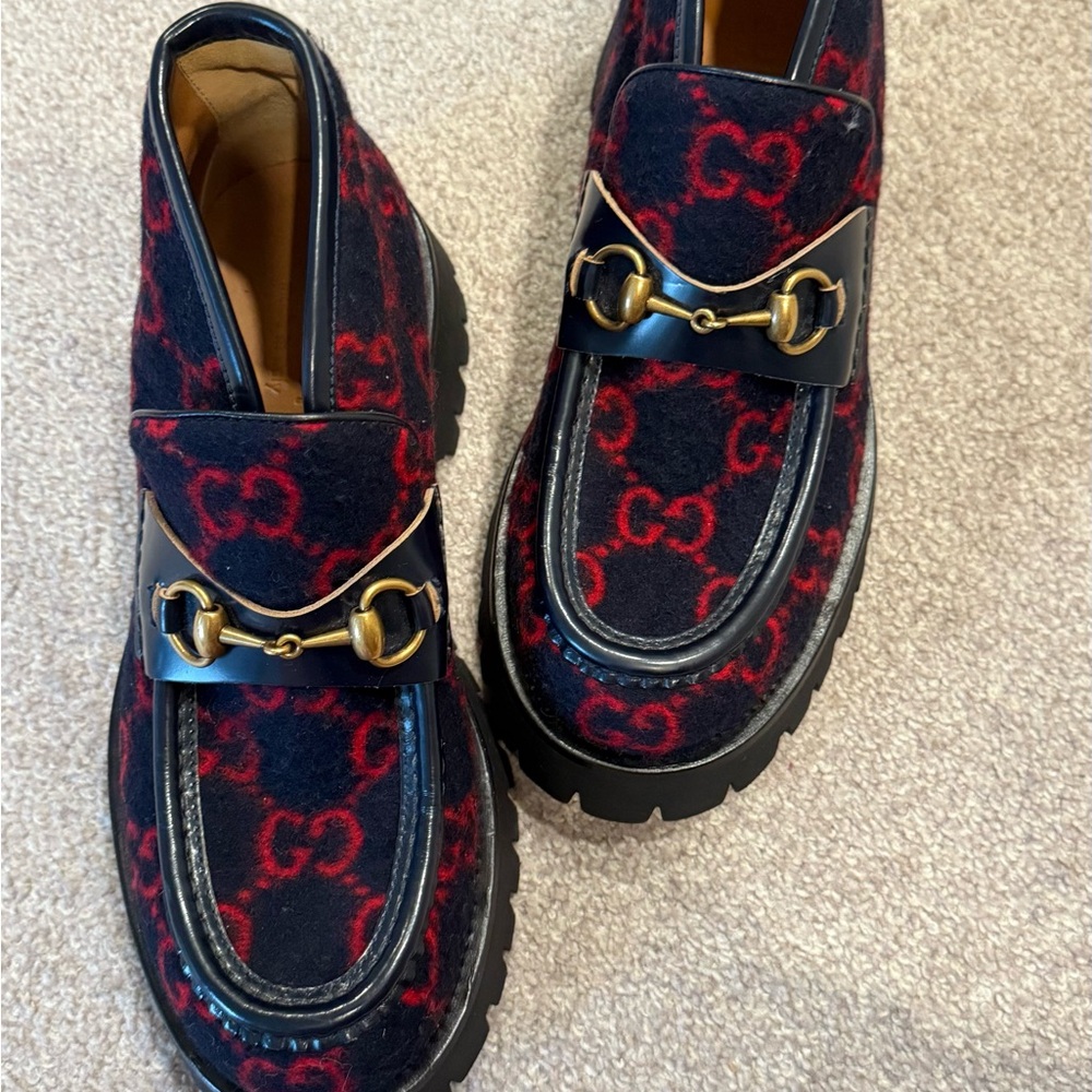 Gucci Loafers in Deep Blue and Red with Gold Detail - Picture 5 of 7